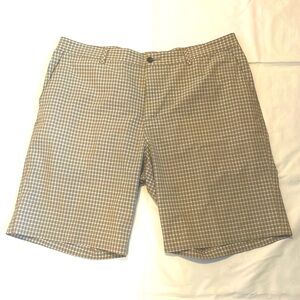 Adidas ClimaLite Performance Golf Shorts (tan checkered) - Waist 40